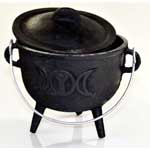 Triple Moon cast iron cauldron 4