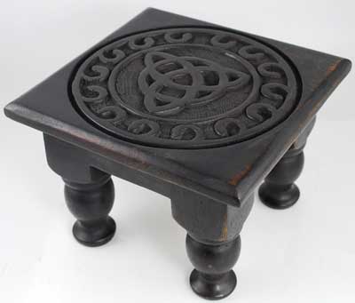 Small Triquetra Altar Table 6