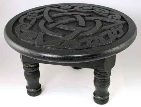 Round Celtic Triquetra Altar Table 12