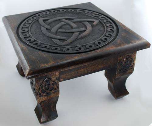 Triquetra Altar Table 12