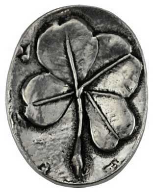 Clover pocket stone