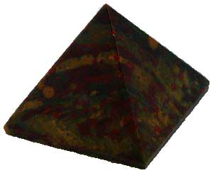 25-30mm Bloodstone pyramid