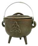 Triquetra cast iron cauldron 4 1/2