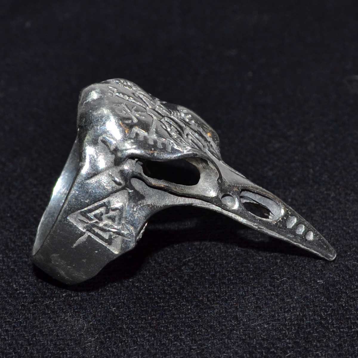 Raven Skull W Helm of Awe & Valknut ring size 10