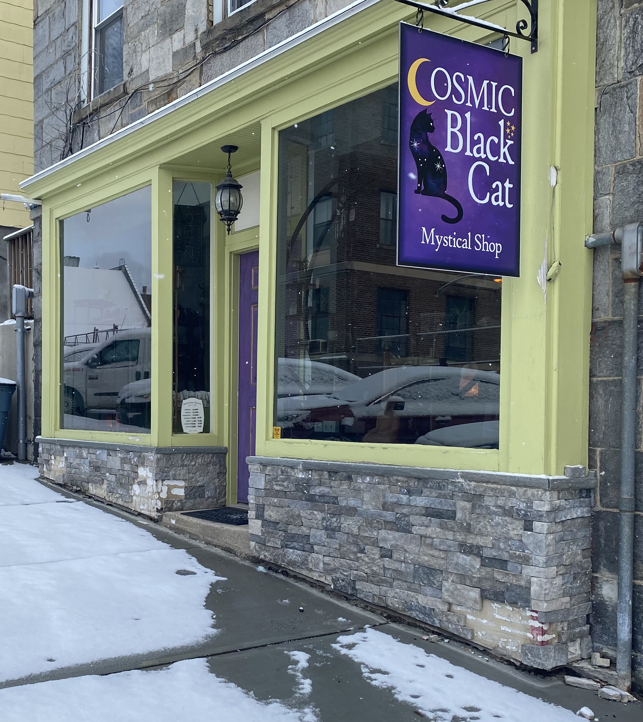 06418, Cosmic Black Cat, 21 Minerva Street, Derby, CT 06418